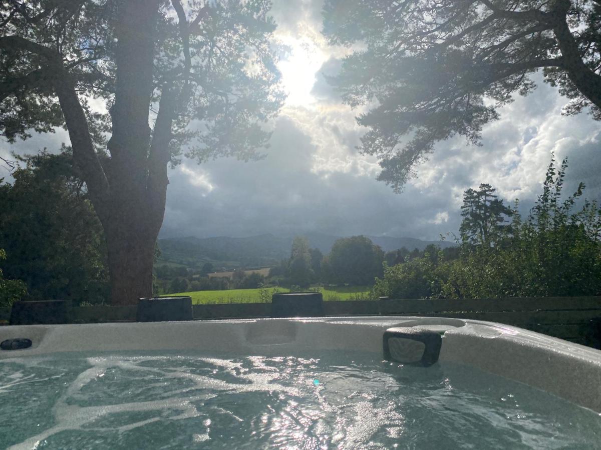 Mountain View Cottage, Hot Tub , Stunning Views Llanhamlach Εξωτερικό φωτογραφία
