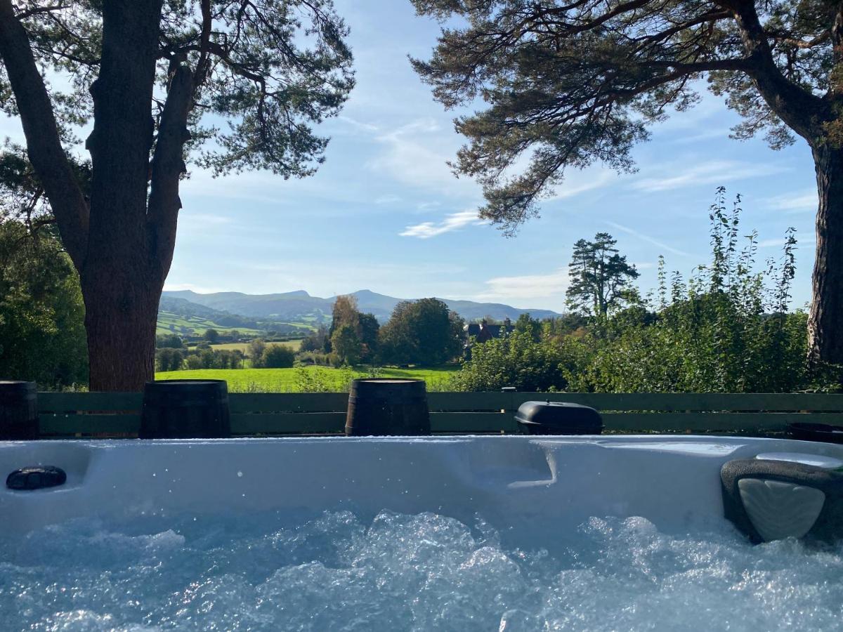 Mountain View Cottage, Hot Tub , Stunning Views Llanhamlach Εξωτερικό φωτογραφία